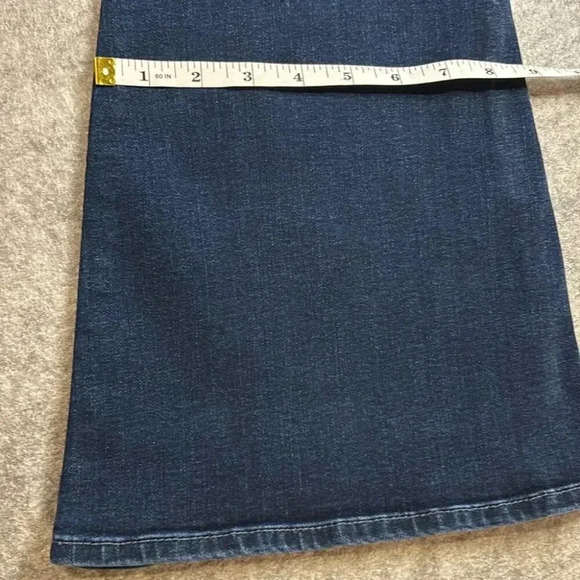 Hudson Heidi High Rise Flare, Size 25 - Picture 5 of 13
